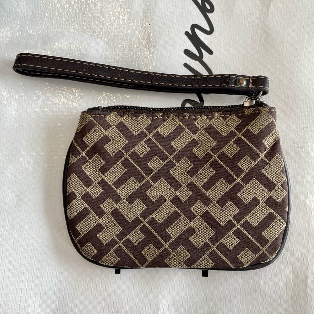 Hilfiger Monogram Zip Coin Purse